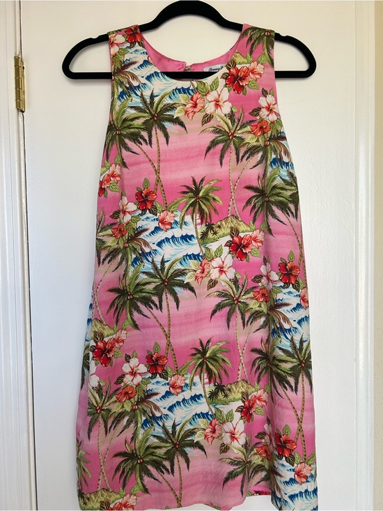Tommy Bahama Dresses & Skirts - Tommy Bahama Pink Tropical Floral Shift Dress